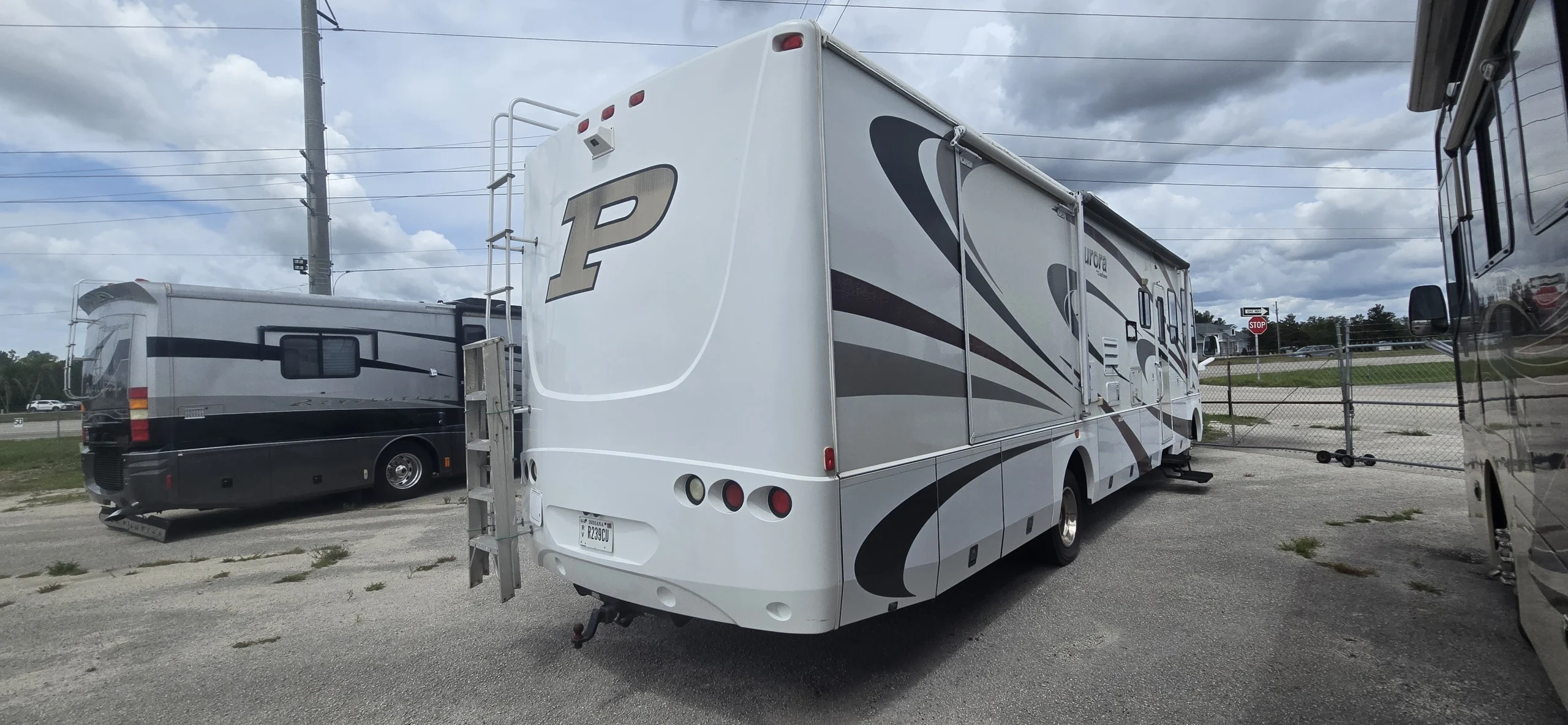 2007 Coachmen Aurora 3650TS