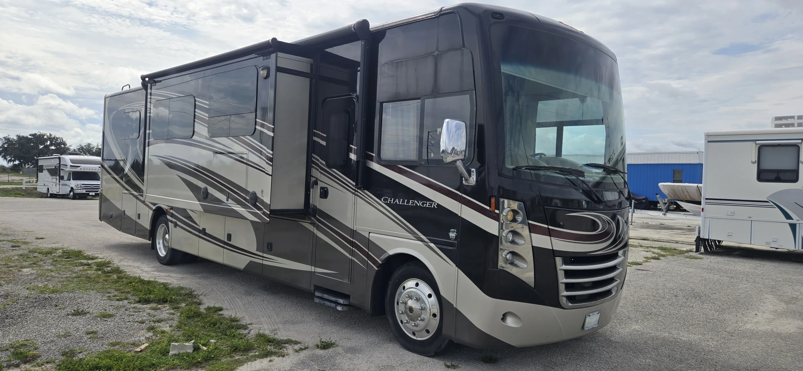 2015 Thor Motor Coach CHALLENGER