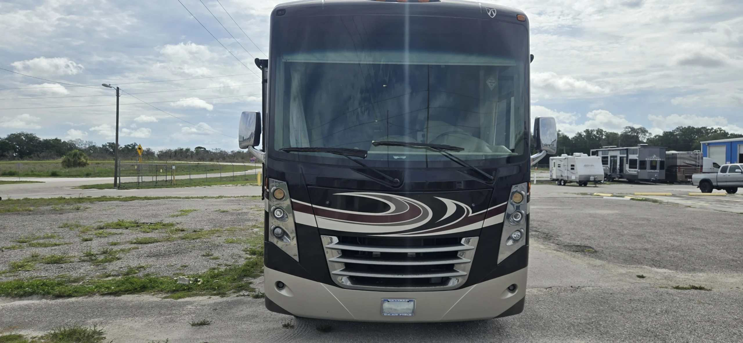 2015 Thor Motor Coach CHALLENGER