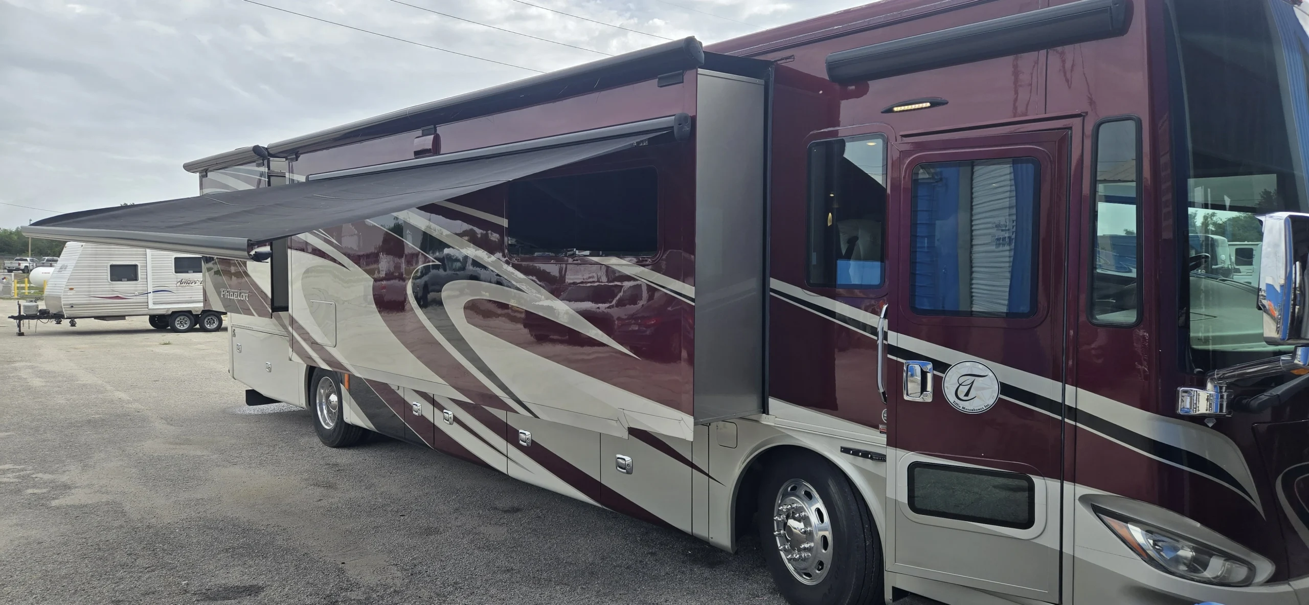 2015 Tiffin Motorhomes PHAETON 40 AH