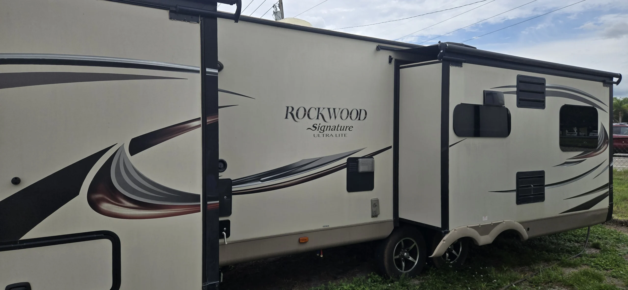 2016 Forest River ROCKWOOD 8329SS