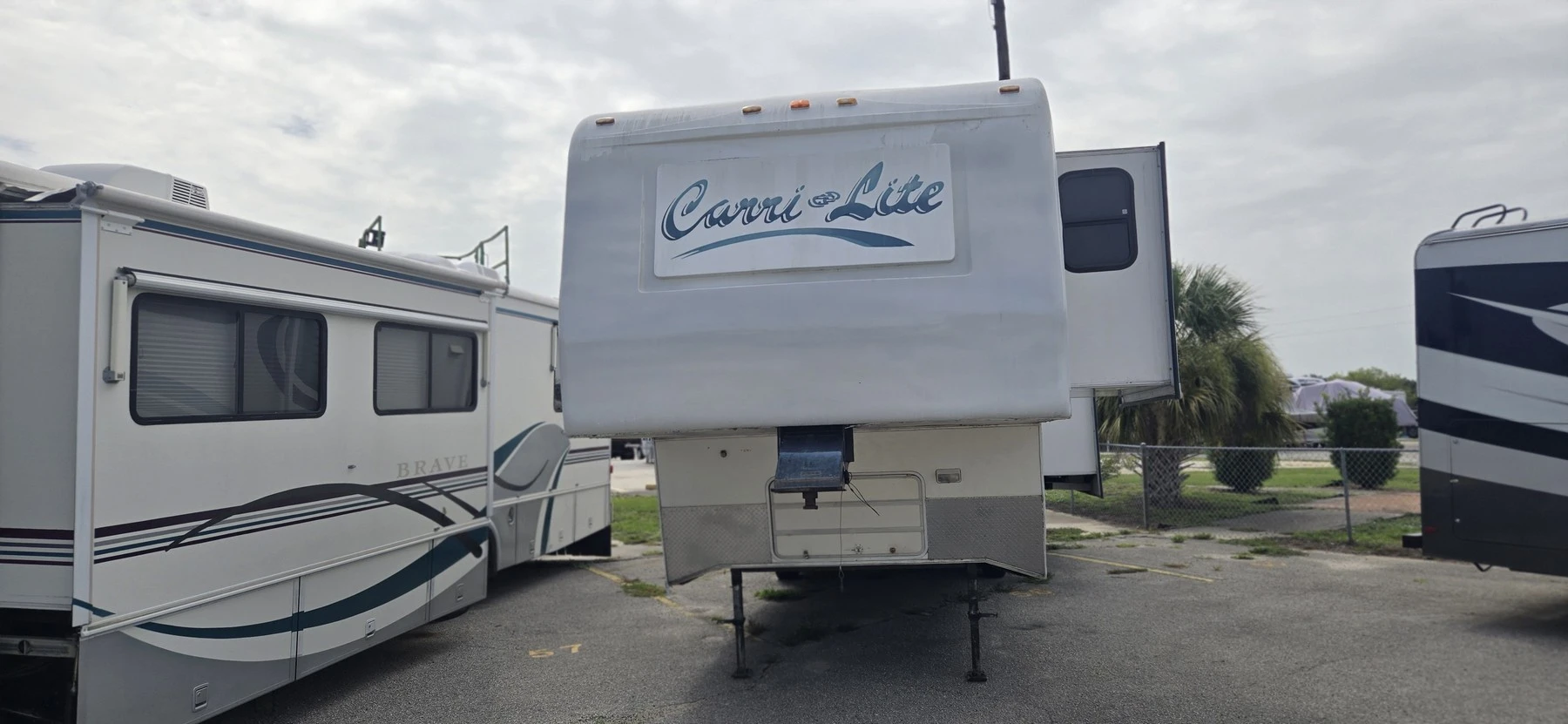 2000 Carriage CARRI-LITE 734 RL