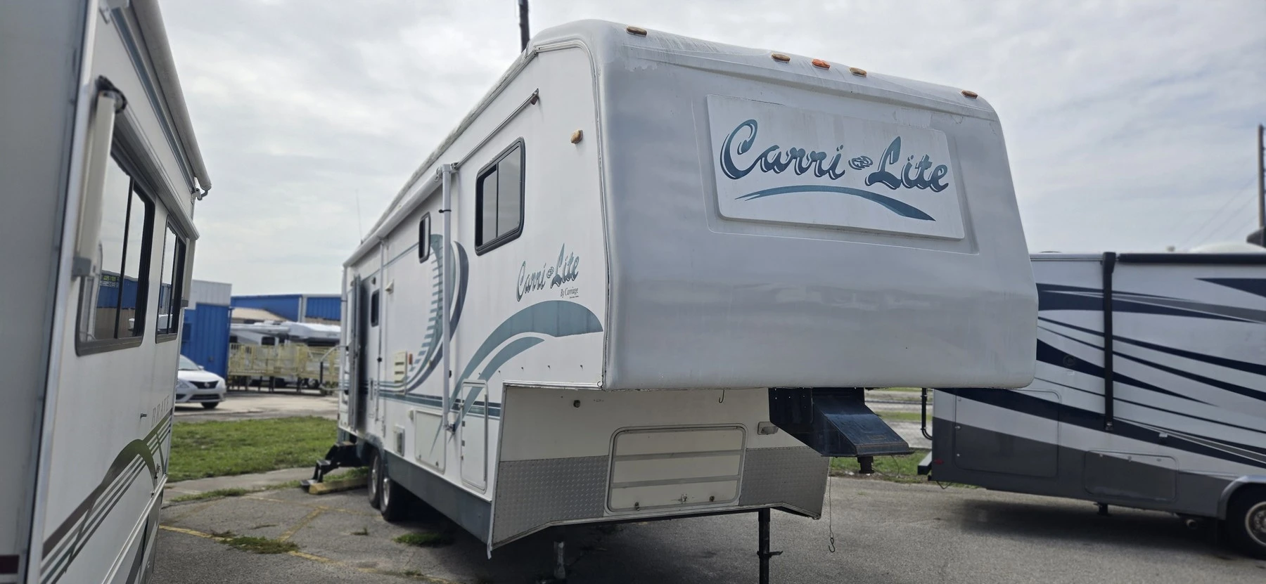 2000 Carriage CARRI-LITE 734 RL