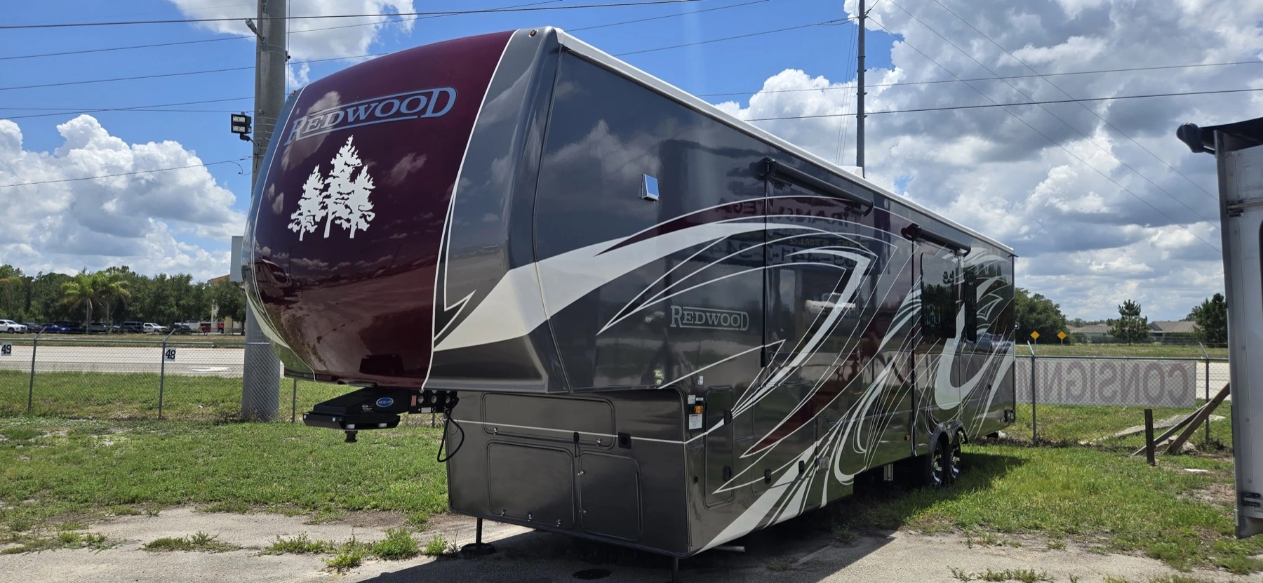 2023 Redwood REDWOOD 4001LK
